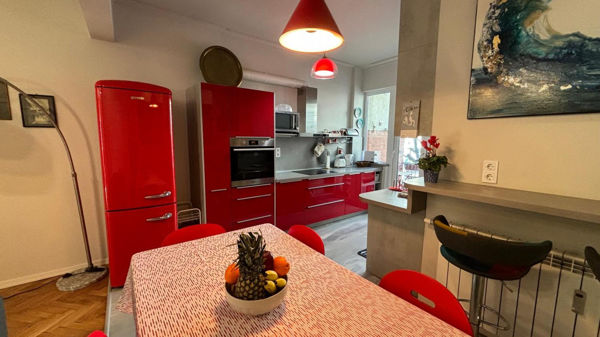 Top Central Place With 2 Bedrooms In Sofia Exterior photo